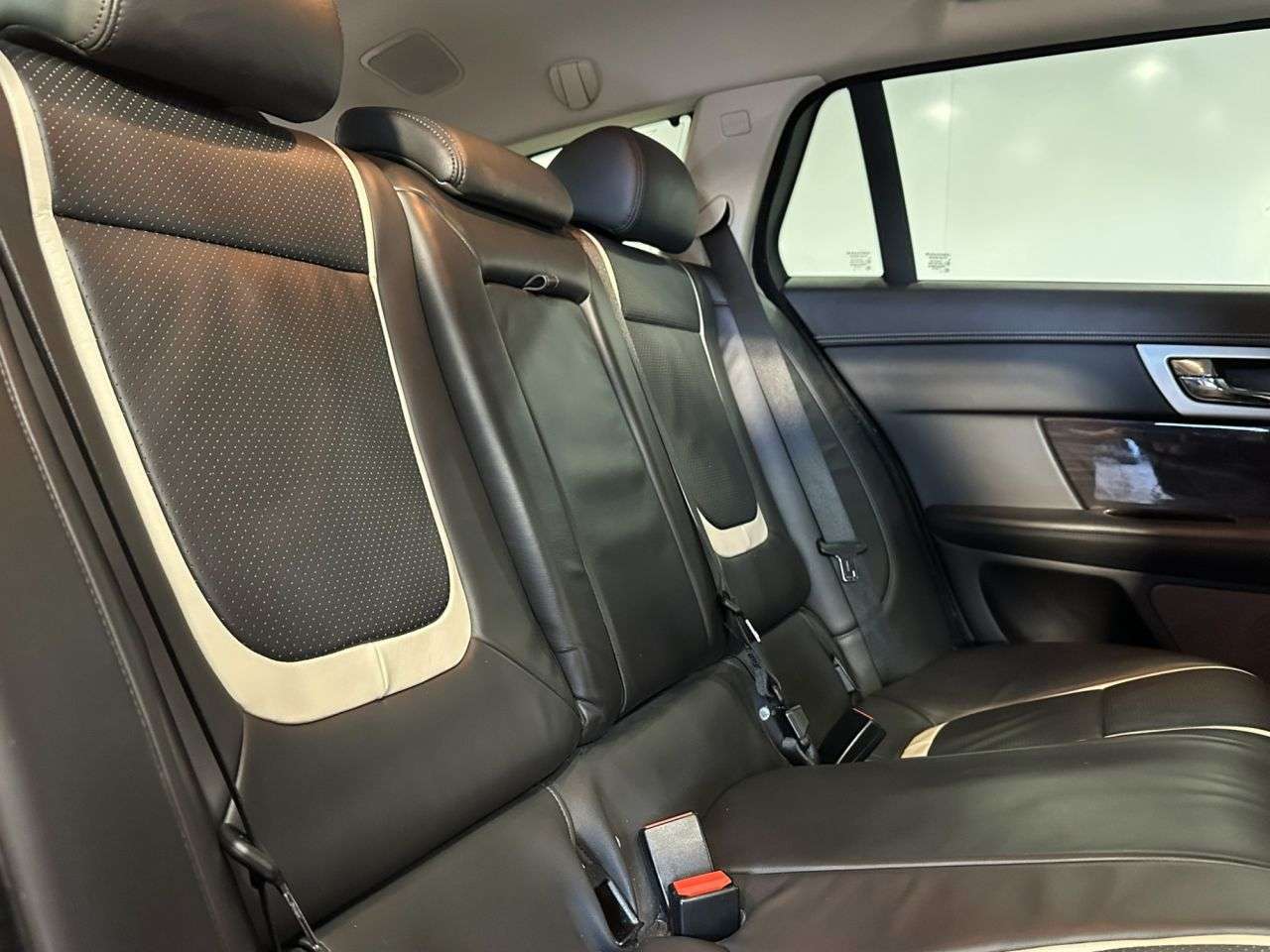 2015 JAGUAR XF 2015 JAGUAR XF