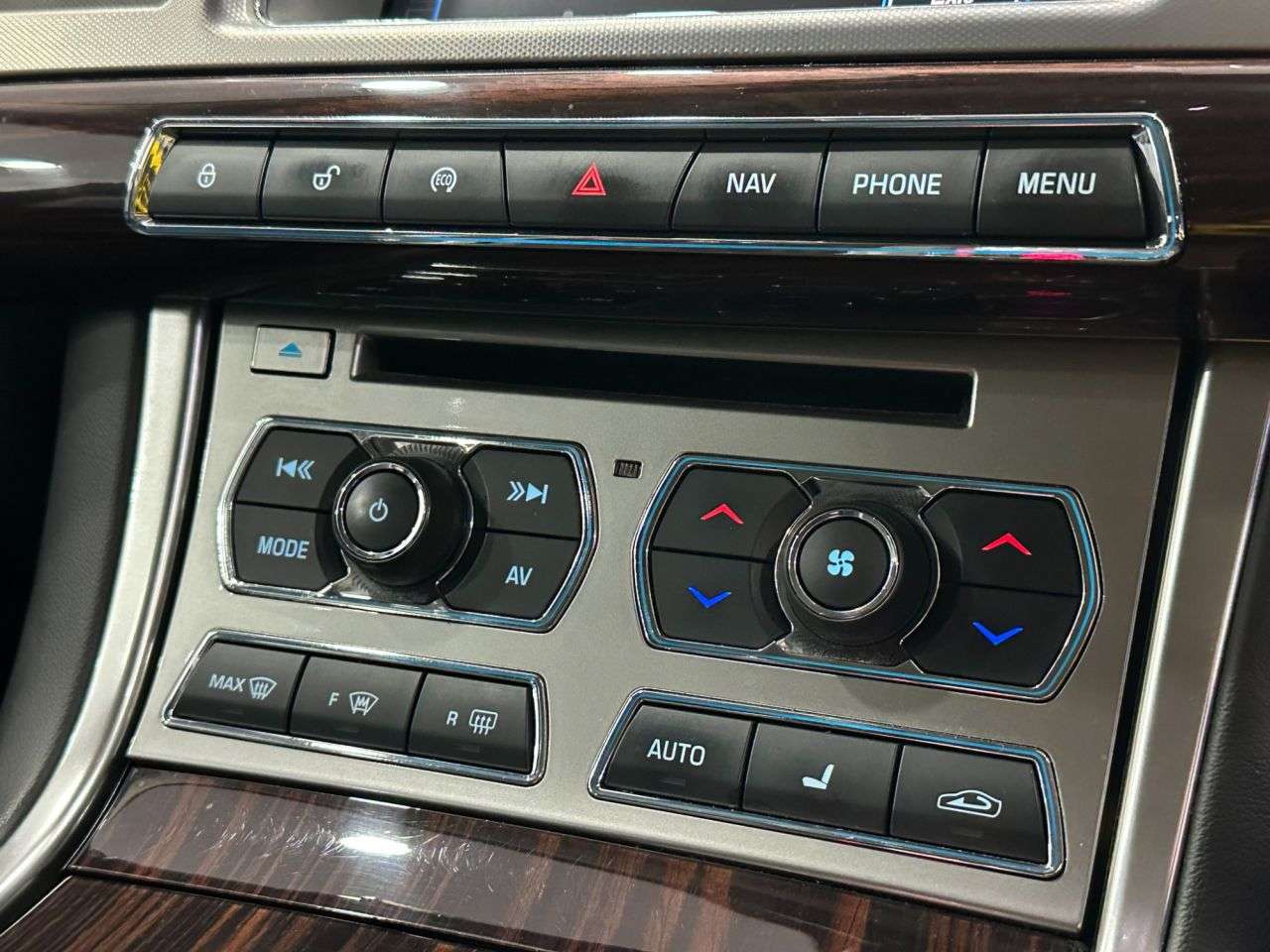 2015 JAGUAR XF 2015 JAGUAR XF