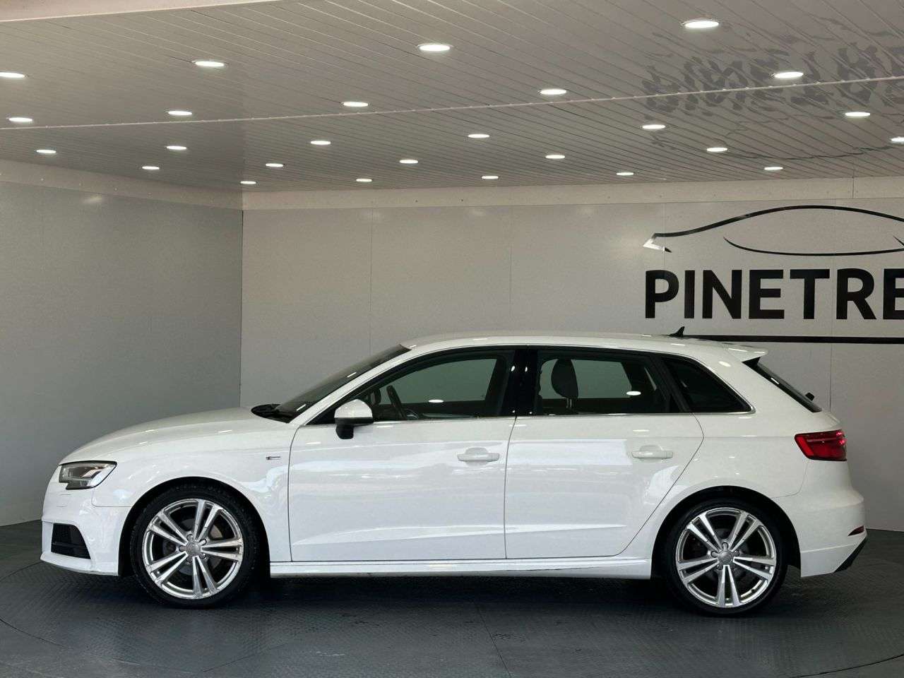 2017 AUDI A3 2017 AUDI A3