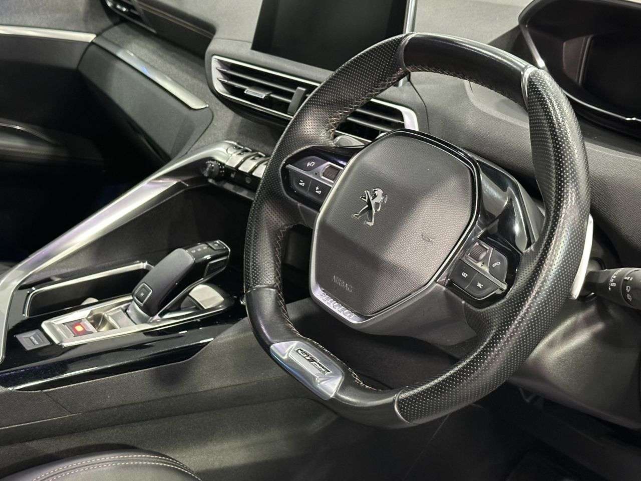 2019 PEUGEOT 3008 2019 PEUGEOT 3008