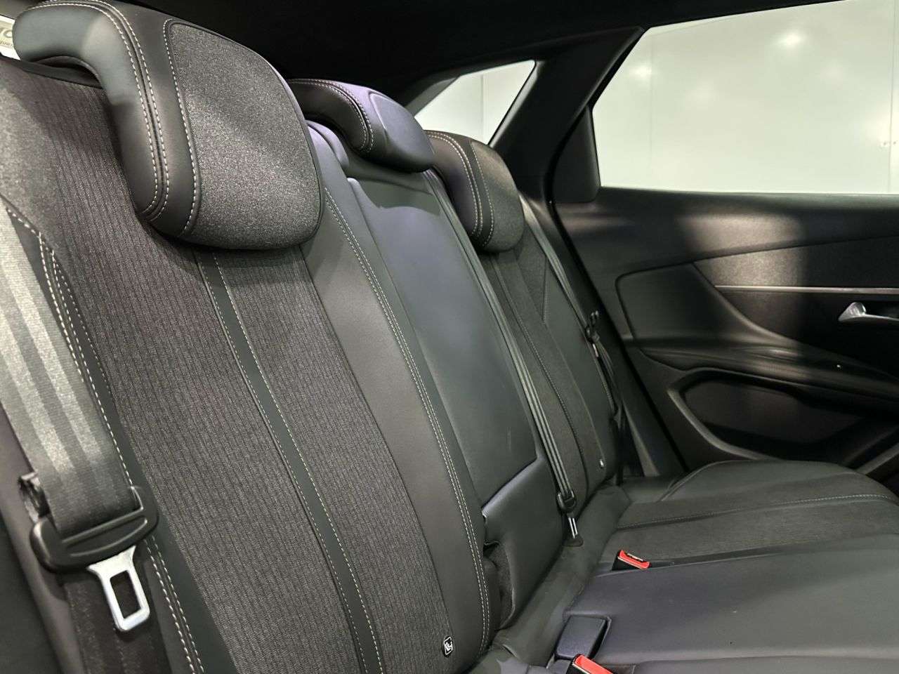 2019 PEUGEOT 3008 2019 PEUGEOT 3008