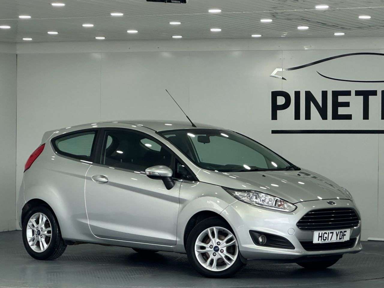 A 2017 FORD FIESTA 1.25 Zetec Hatchback 3dr Petrol Manual Euro 6 (82 ps) A 2017 FORD FIESTA 1.25 Zetec Hatchback 3dr Petrol Manual Euro 6 (82 ps)