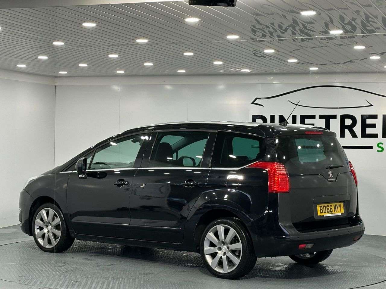 2016 PEUGEOT 5008 2016 PEUGEOT 5008