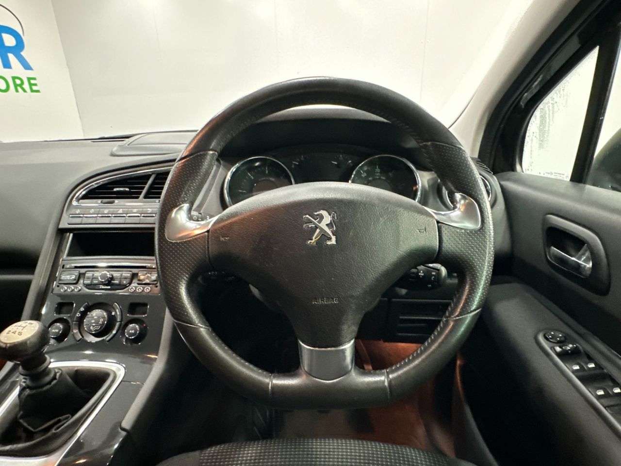 2016 PEUGEOT 5008 2016 PEUGEOT 5008