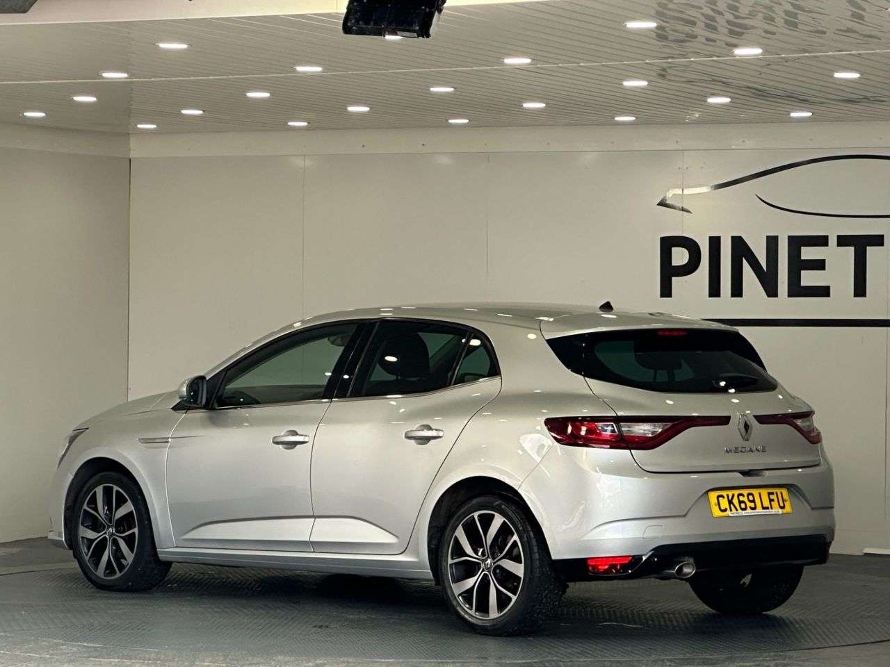 2019 RENAULT MEGANE 2019 RENAULT MEGANE