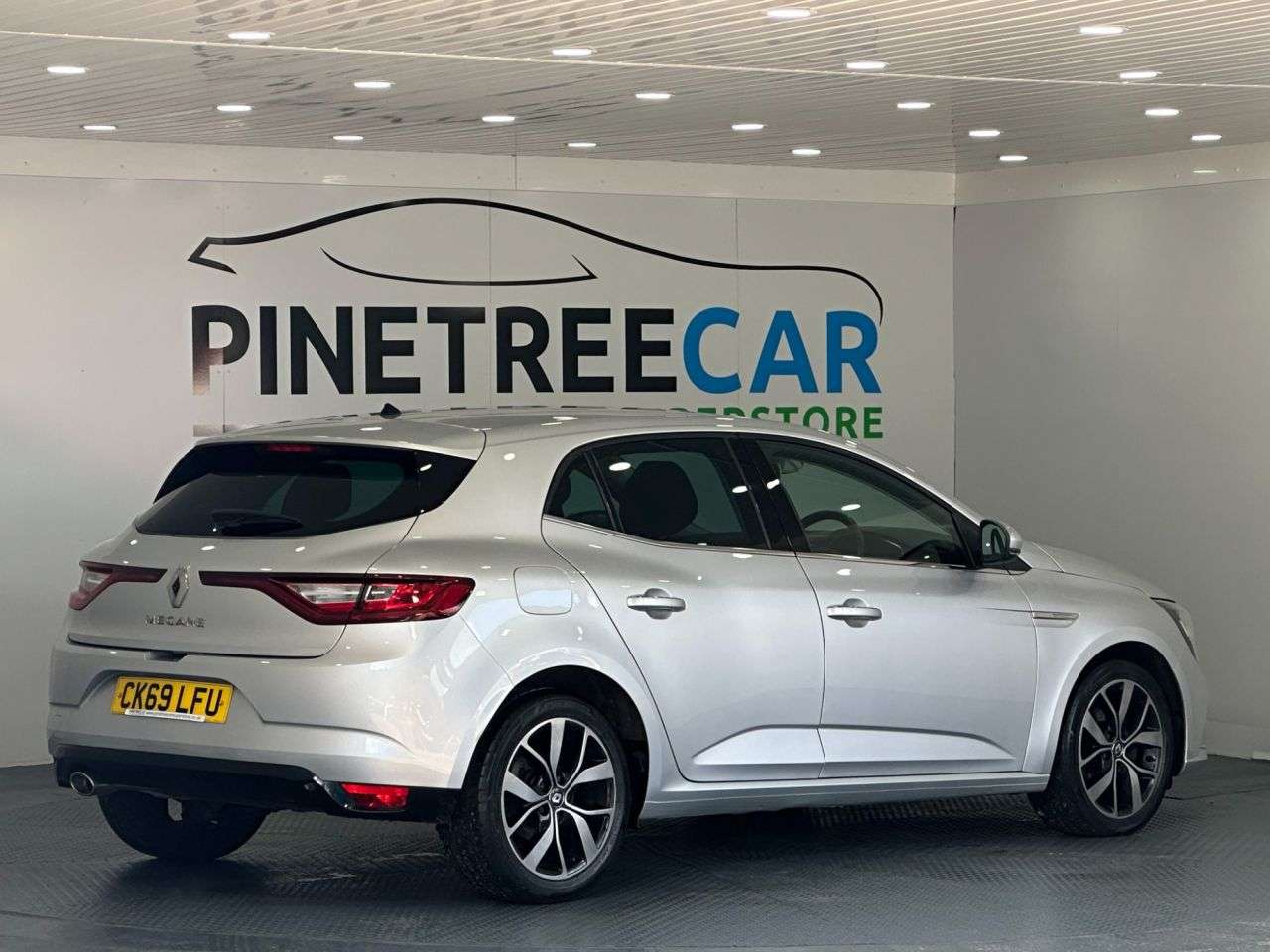 2019 RENAULT MEGANE 2019 RENAULT MEGANE