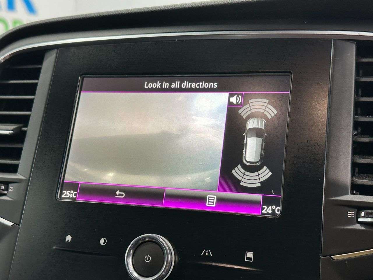 2019 RENAULT MEGANE 2019 RENAULT MEGANE