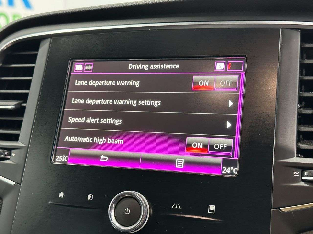 2019 RENAULT MEGANE 2019 RENAULT MEGANE