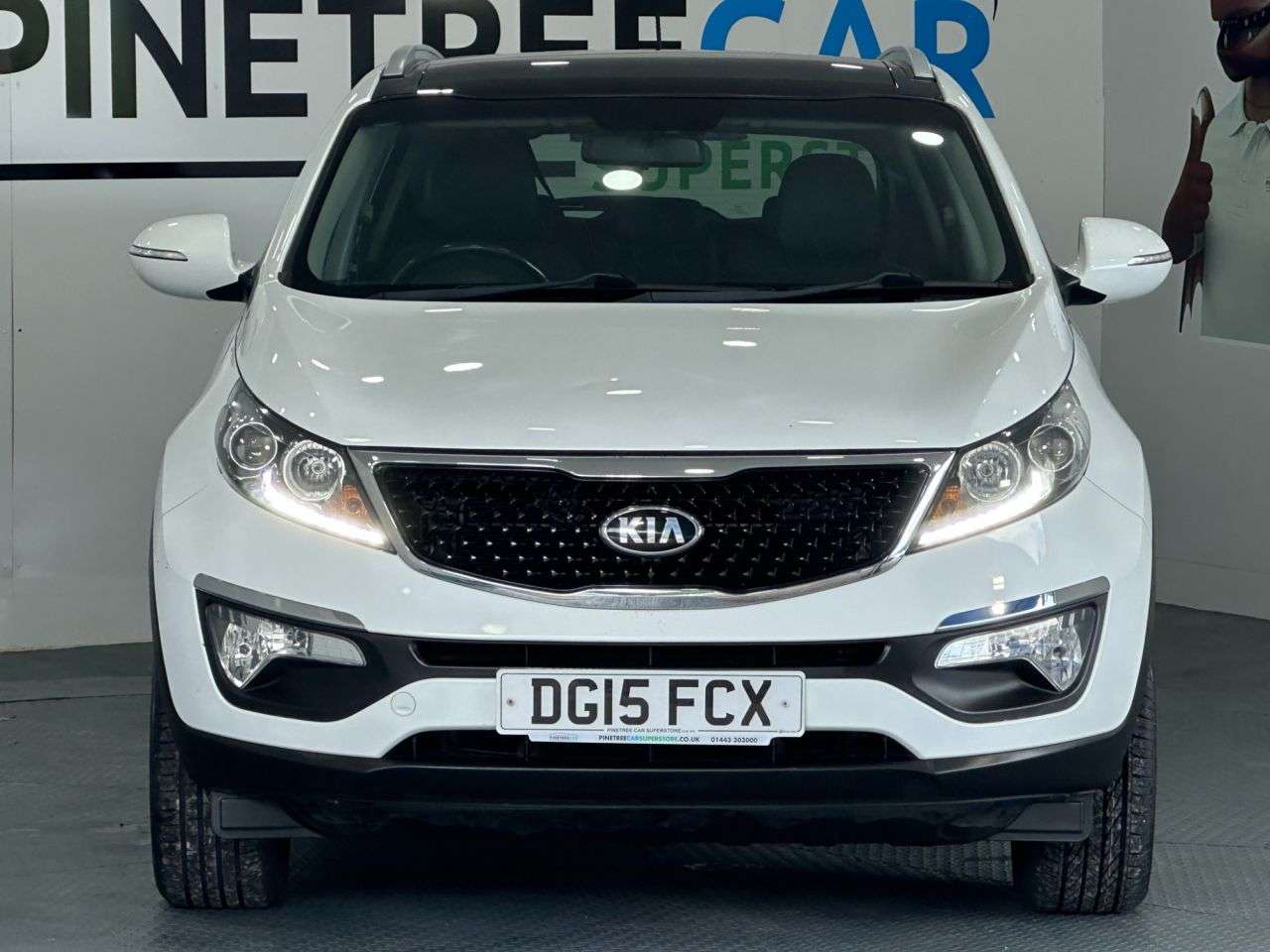 A 2015 KIA SPORTAGE 1.6 GDi EcoDynamics 2 SUV 5dr Petrol Manual 2WD Euro 5 (s/s) (133 bhp) A 2015 KIA SPORTAGE 1.6 GDi EcoDynamics 2 SUV 5dr Petrol Manual 2WD Euro 5 (s/s) (133 bhp)
