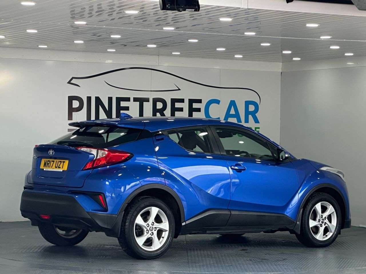 2017 TOYOTA C-HR 2017 TOYOTA C-HR