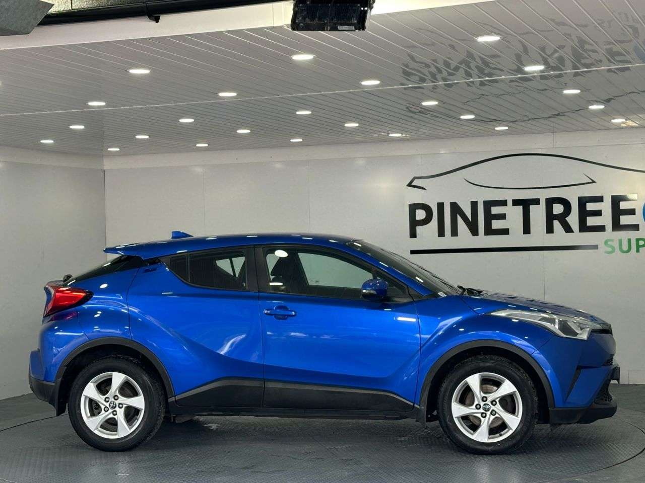 2017 TOYOTA C-HR 2017 TOYOTA C-HR
