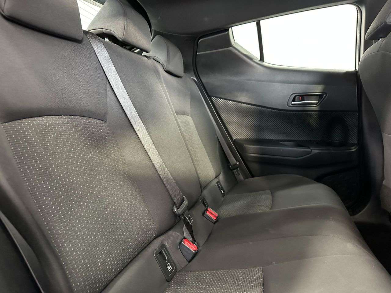 2017 TOYOTA C-HR 2017 TOYOTA C-HR