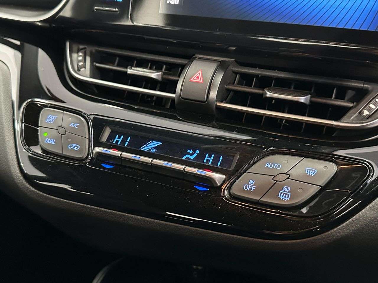 2017 TOYOTA C-HR 2017 TOYOTA C-HR