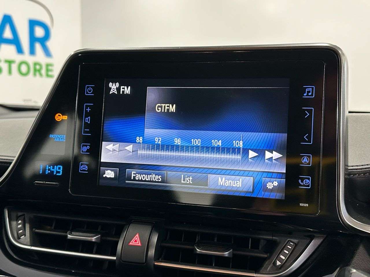 2017 TOYOTA C-HR 2017 TOYOTA C-HR