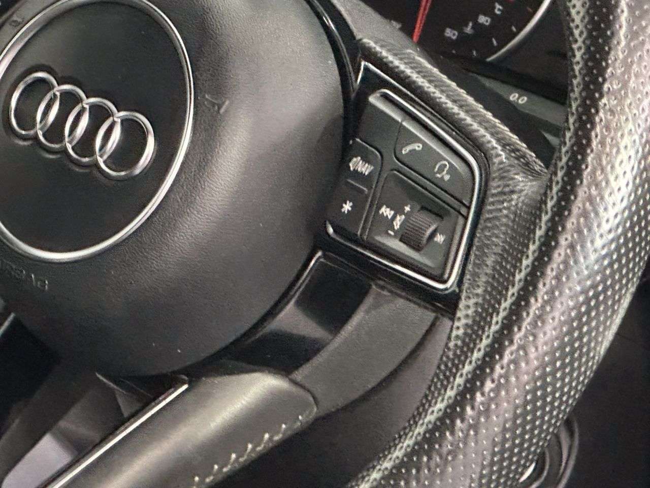 2017 AUDI Q2 2017 AUDI Q2