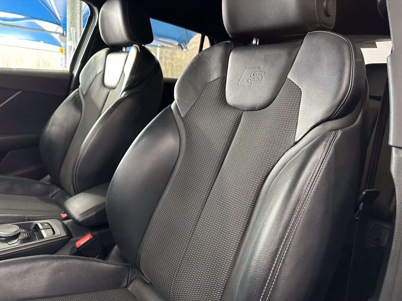 2017 AUDI Q2 2017 AUDI Q2