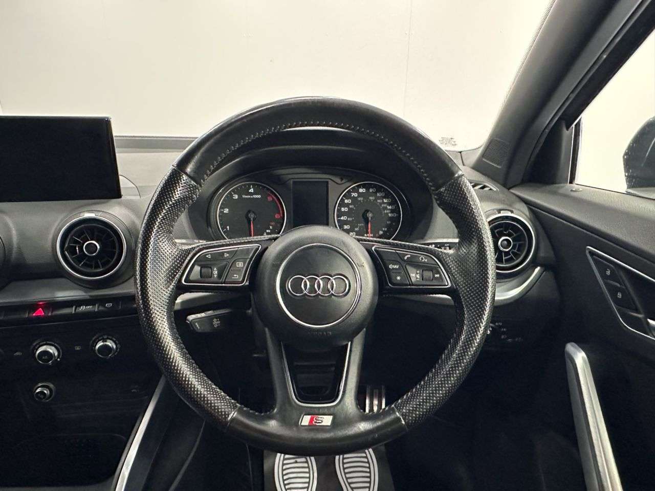 2017 AUDI Q2 2017 AUDI Q2