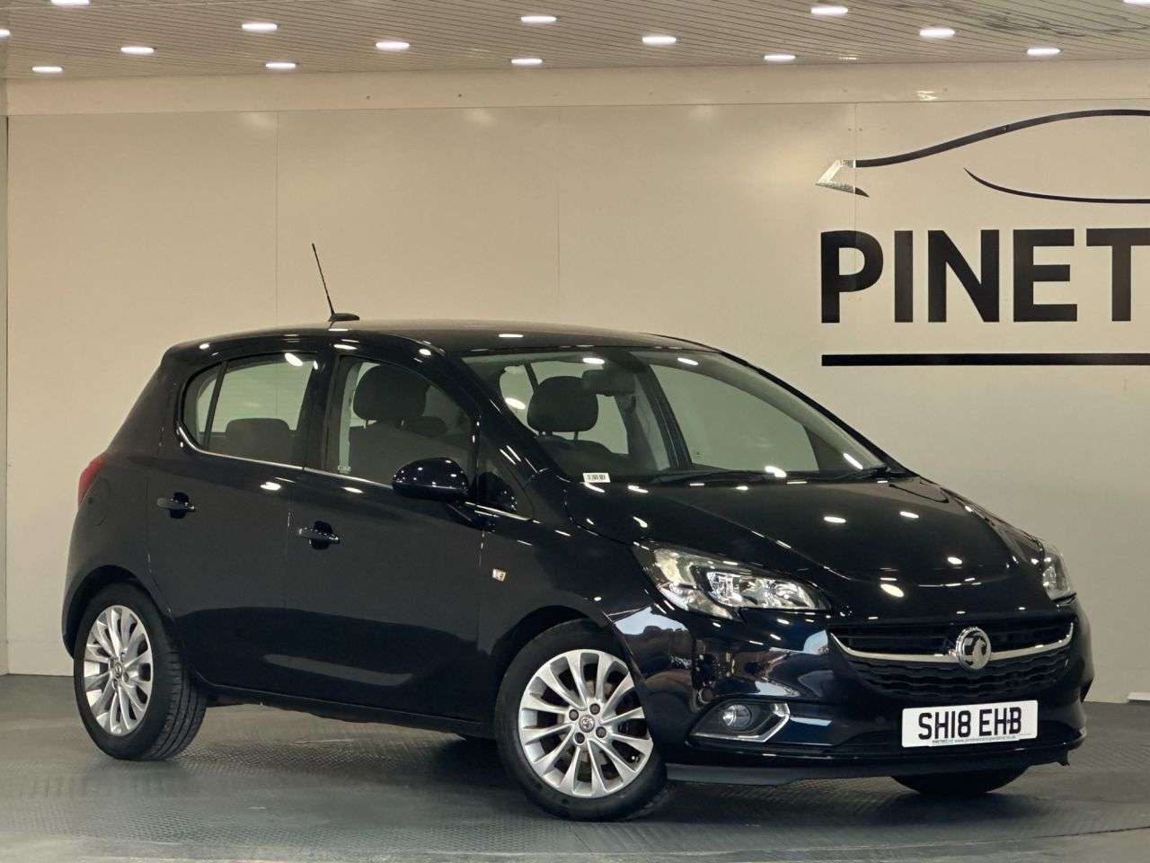 A 2018 VAUXHALL CORSA 1.4i ecoTEC SE Hatchback 5dr Petrol Manual Euro 6 (90 ps) A 2018 VAUXHALL CORSA 1.4i ecoTEC SE Hatchback 5dr Petrol Manual Euro 6 (90 ps)