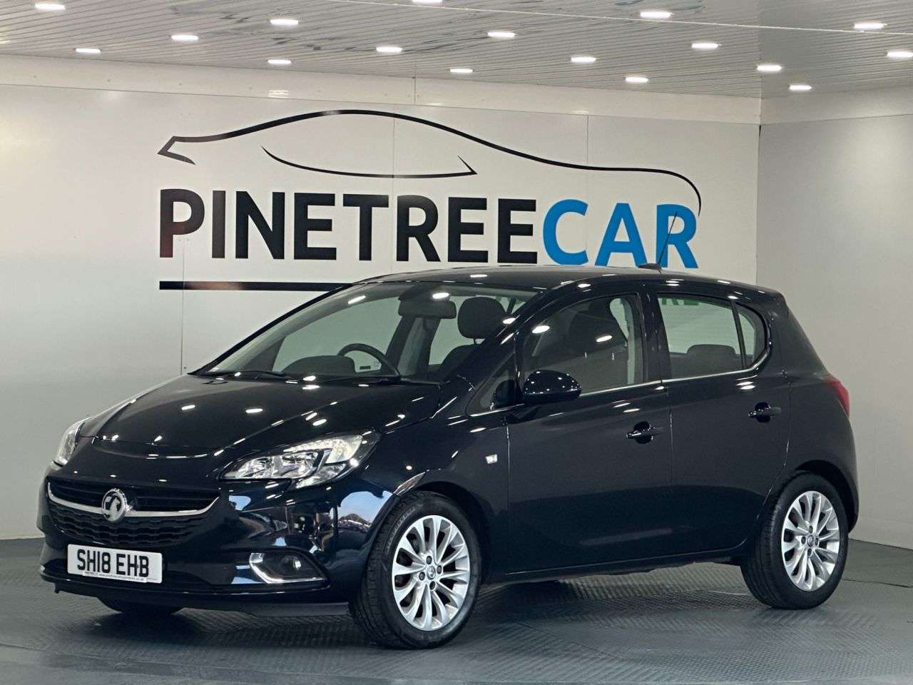 A 2018 VAUXHALL CORSA 1.4i ecoTEC SE Hatchback 5dr Petrol Manual Euro 6 (90 ps) A 2018 VAUXHALL CORSA 1.4i ecoTEC SE Hatchback 5dr Petrol Manual Euro 6 (90 ps)