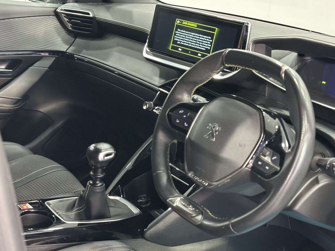 2021 PEUGEOT 208 2021 PEUGEOT 208