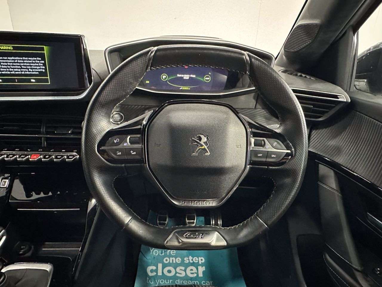 2021 PEUGEOT 208 2021 PEUGEOT 208