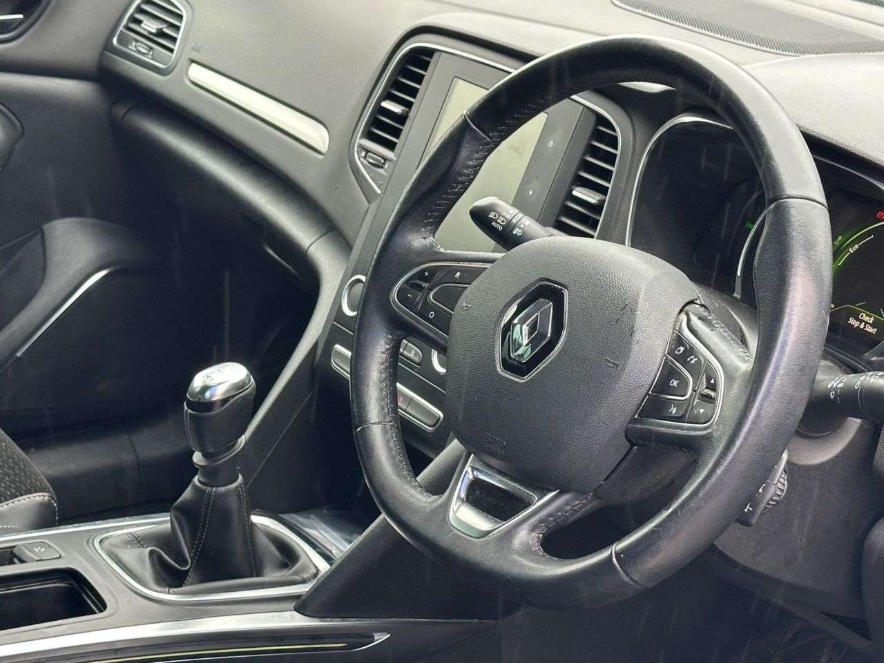 A 2017 RENAULT MEGANE 1.5 dCi Dynamique S Nav Sport Tourer 5dr Diesel Manual Euro 6 (s/s) (110 ps A 2017 RENAULT MEGANE 1.5 dCi Dynamique S Nav Sport Tourer 5dr Diesel Manual Euro 6 (s/s) (110 ps