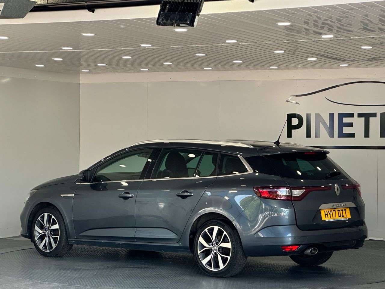 2017 RENAULT MEGANE 2017 RENAULT MEGANE