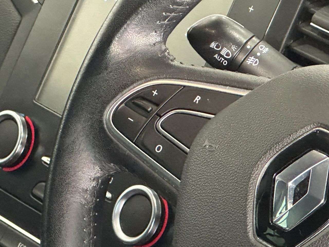 2017 RENAULT MEGANE 2017 RENAULT MEGANE