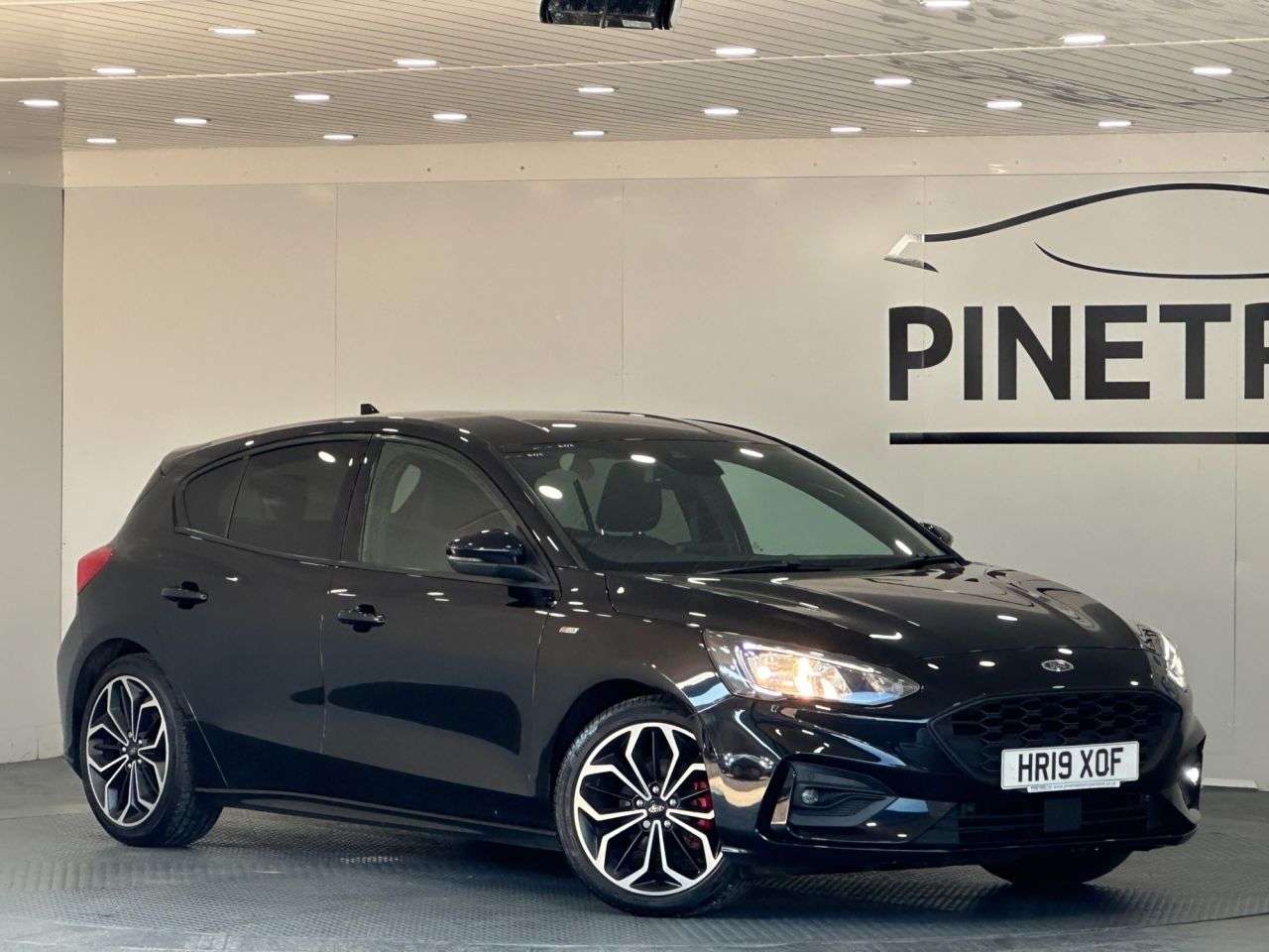 A 2019 FORD FOCUS 1.0T EcoBoost ST-Line X Hatchback 5dr Petrol Manual Euro 6 (s/s) (125 ps) A 2019 FORD FOCUS 1.0T EcoBoost ST-Line X Hatchback 5dr Petrol Manual Euro 6 (s/s) (125 ps)