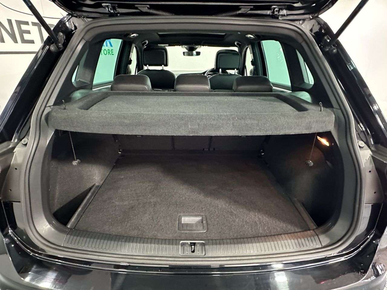 2018 VOLKSWAGEN TIGUAN 2018 VOLKSWAGEN TIGUAN