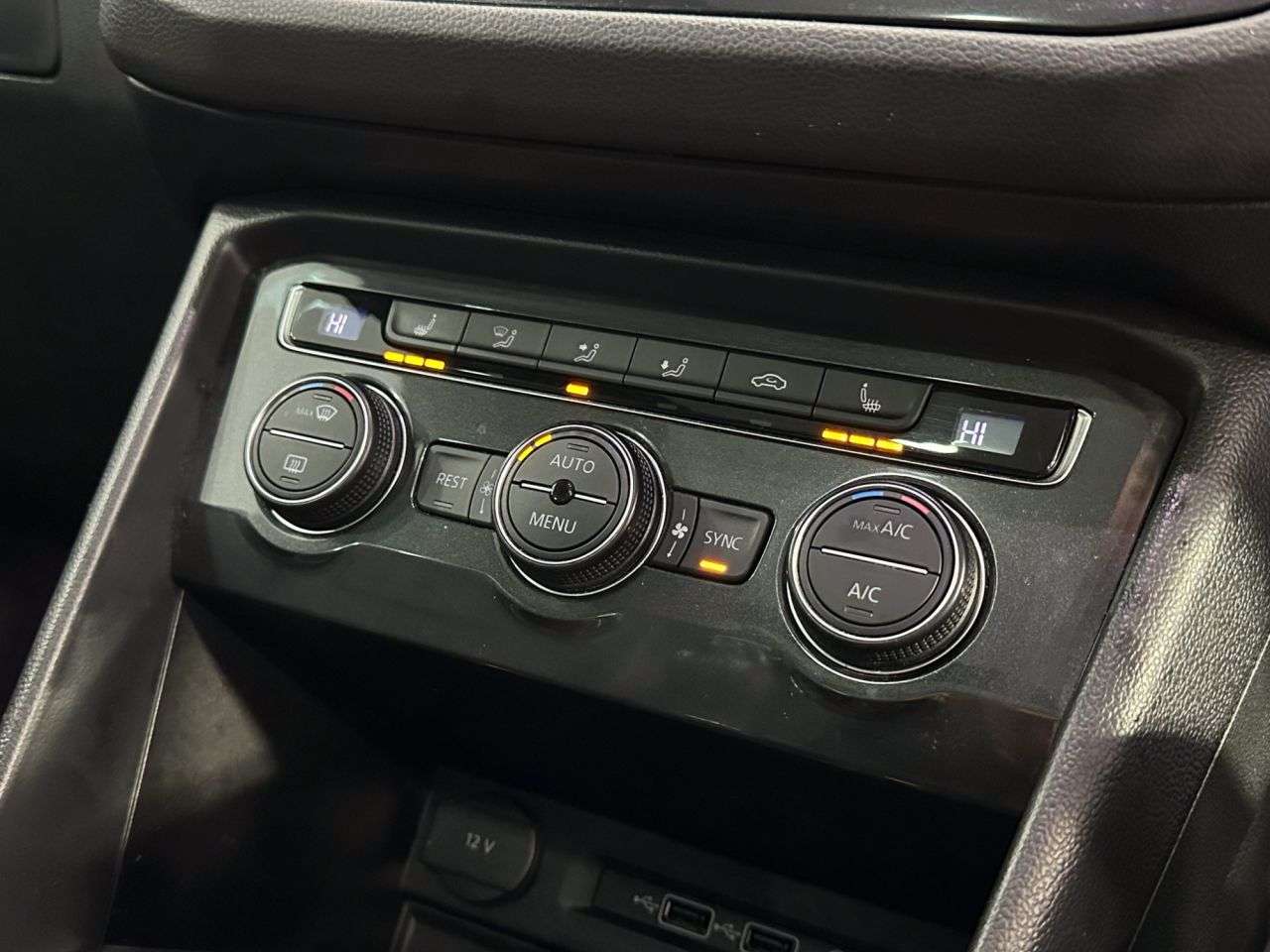 2018 VOLKSWAGEN TIGUAN 2018 VOLKSWAGEN TIGUAN