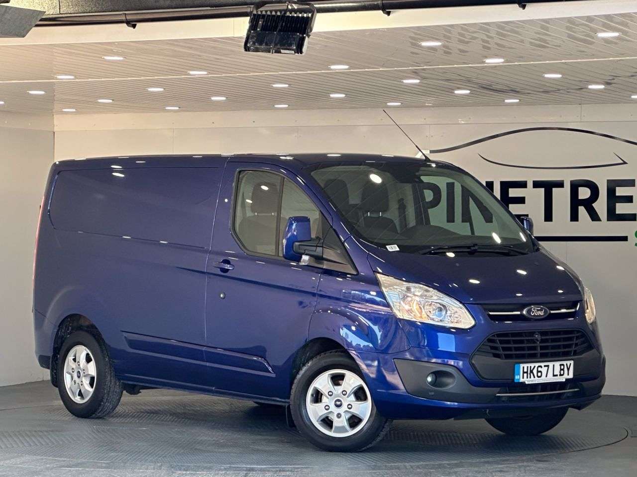 A 2017 FORD TRANSIT CUSTOM 2.0 TDCi 270 Limited Panel Van 5dr Diesel Manual L1 H1 (157 g/km, 128 bhp) A 2017 FORD TRANSIT CUSTOM 2.0 TDCi 270 Limited Panel Van 5dr Diesel Manual L1 H1 (157 g/km, 128 bhp)