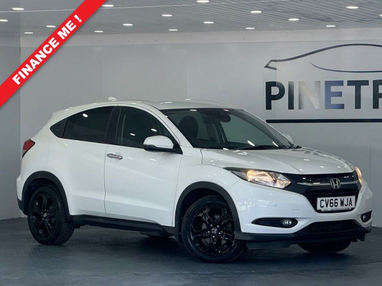 A 2017 HONDA HR-V 1.6 i-DTEC SE Navi SUV 5dr Diesel Manual Euro 6 (s/s) (120 ps) A 2017 HONDA HR-V 1.6 i-DTEC SE Navi SUV 5dr Diesel Manual Euro 6 (s/s) (120 ps)