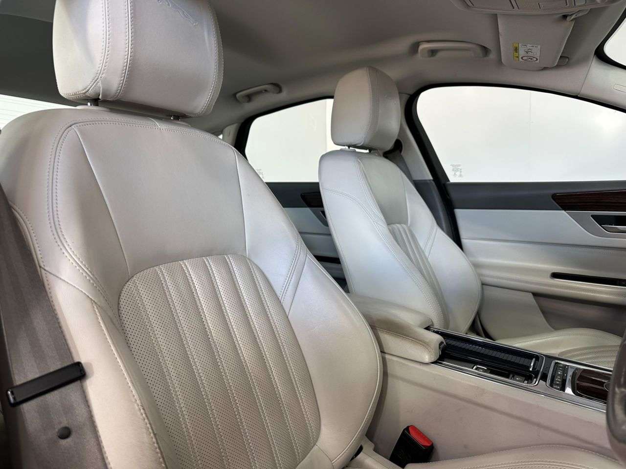 2017 JAGUAR XF 2017 JAGUAR XF