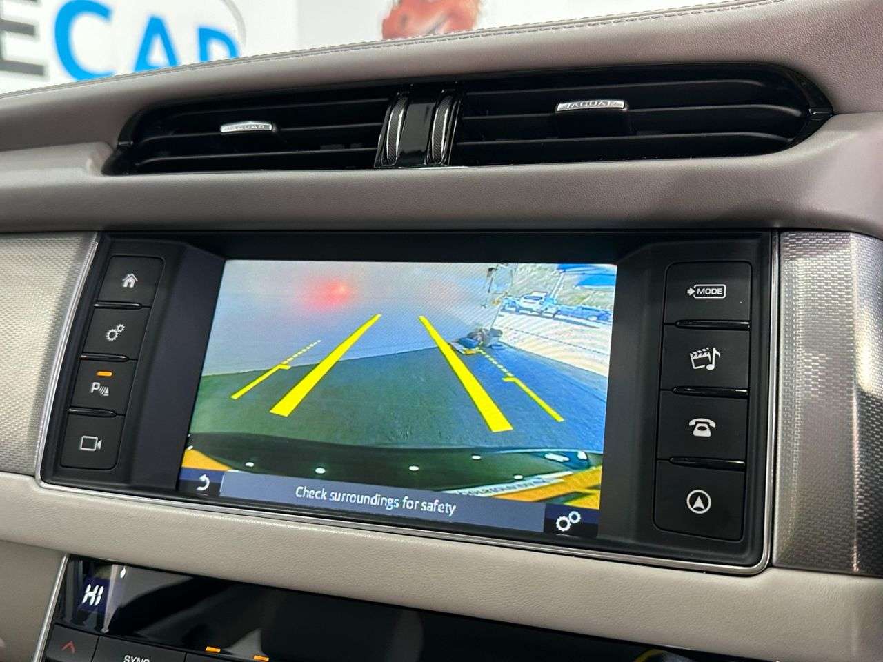 2017 JAGUAR XF 2017 JAGUAR XF