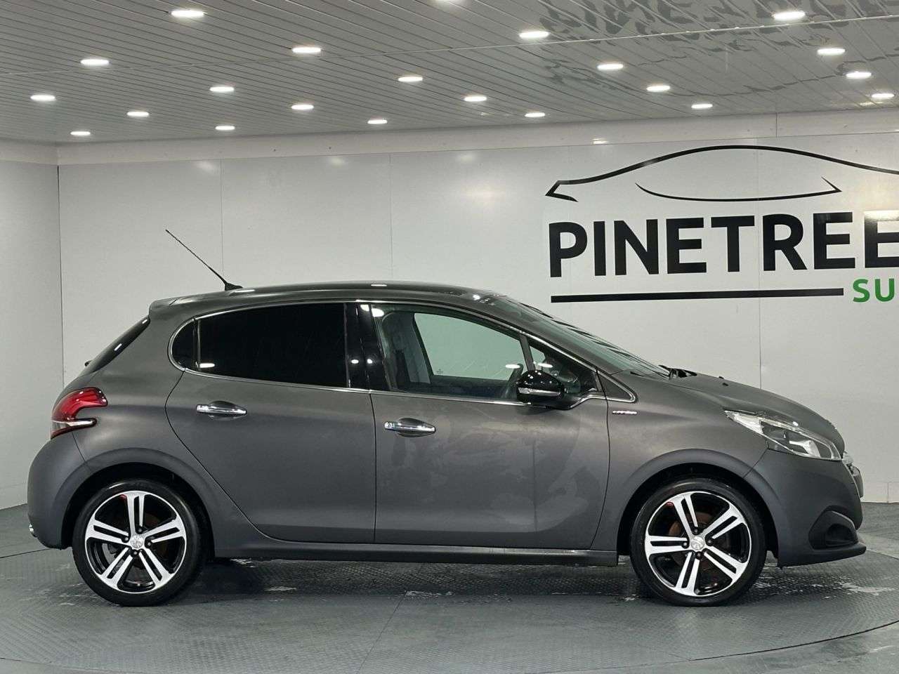 2016 PEUGEOT 208 2016 PEUGEOT 208