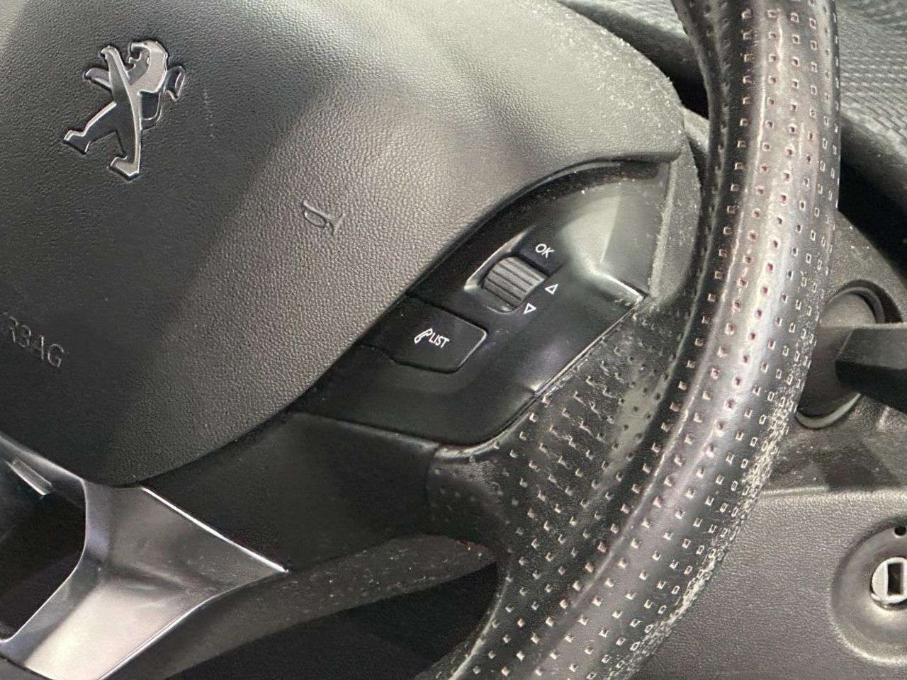 2016 PEUGEOT 208 2016 PEUGEOT 208