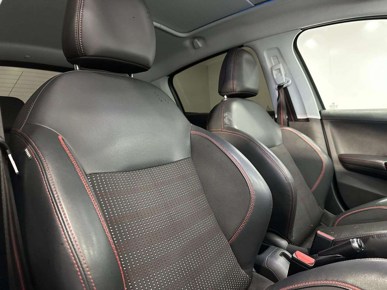 2016 PEUGEOT 208 2016 PEUGEOT 208