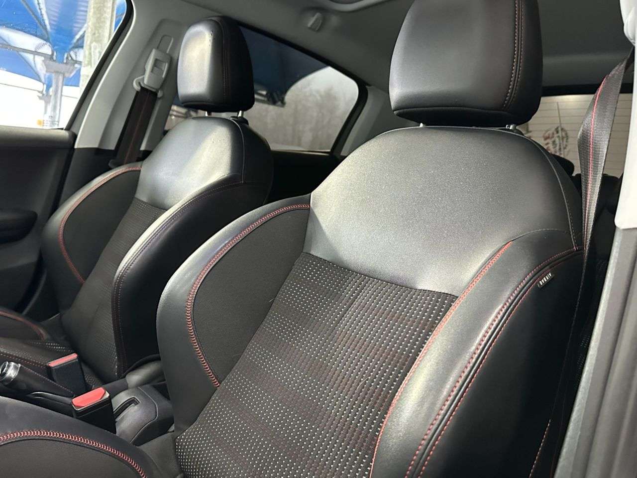 2016 PEUGEOT 208 2016 PEUGEOT 208