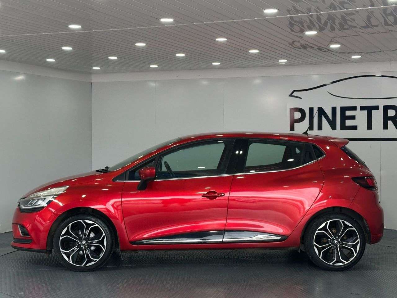 2017 RENAULT CLIO 2017 RENAULT CLIO