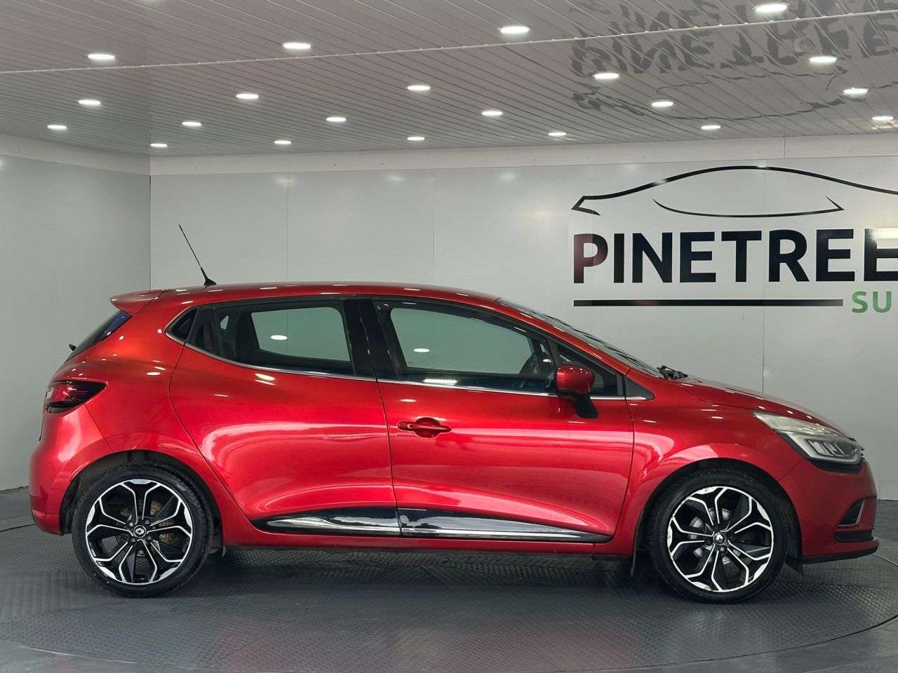 2017 RENAULT CLIO 2017 RENAULT CLIO