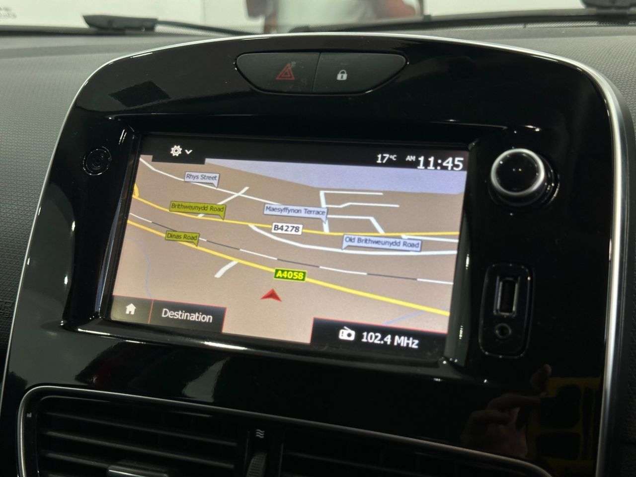 2017 RENAULT CLIO 2017 RENAULT CLIO