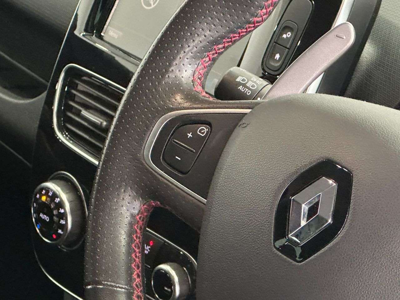 2016 RENAULT CLIO 2016 RENAULT CLIO