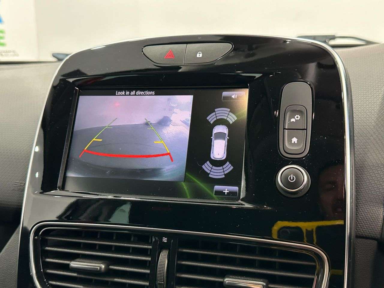 2016 RENAULT CLIO 2016 RENAULT CLIO