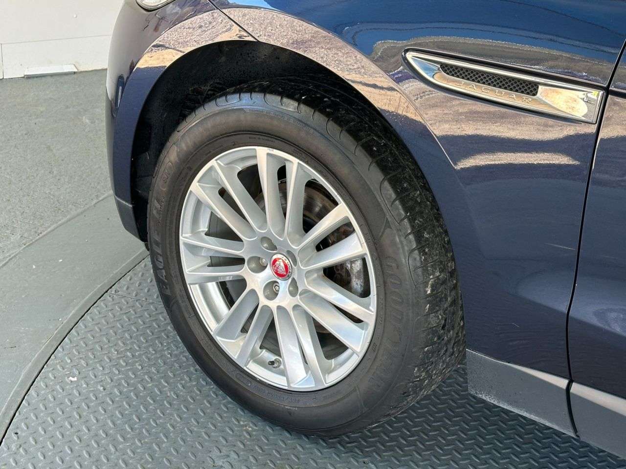 2018 JAGUAR F-PACE 2018 JAGUAR F-PACE