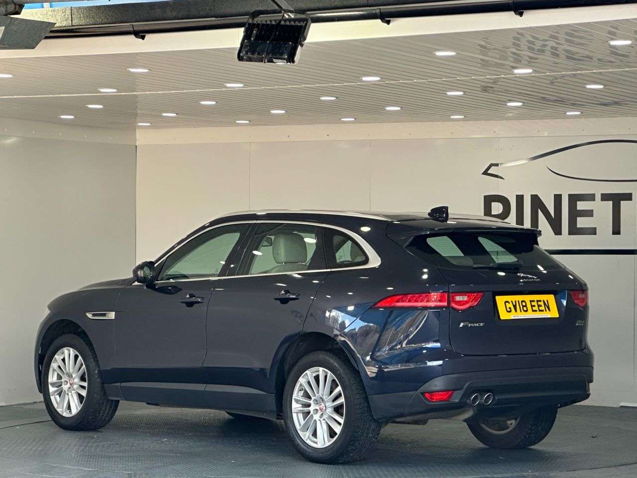 2018 JAGUAR F-PACE 2018 JAGUAR F-PACE