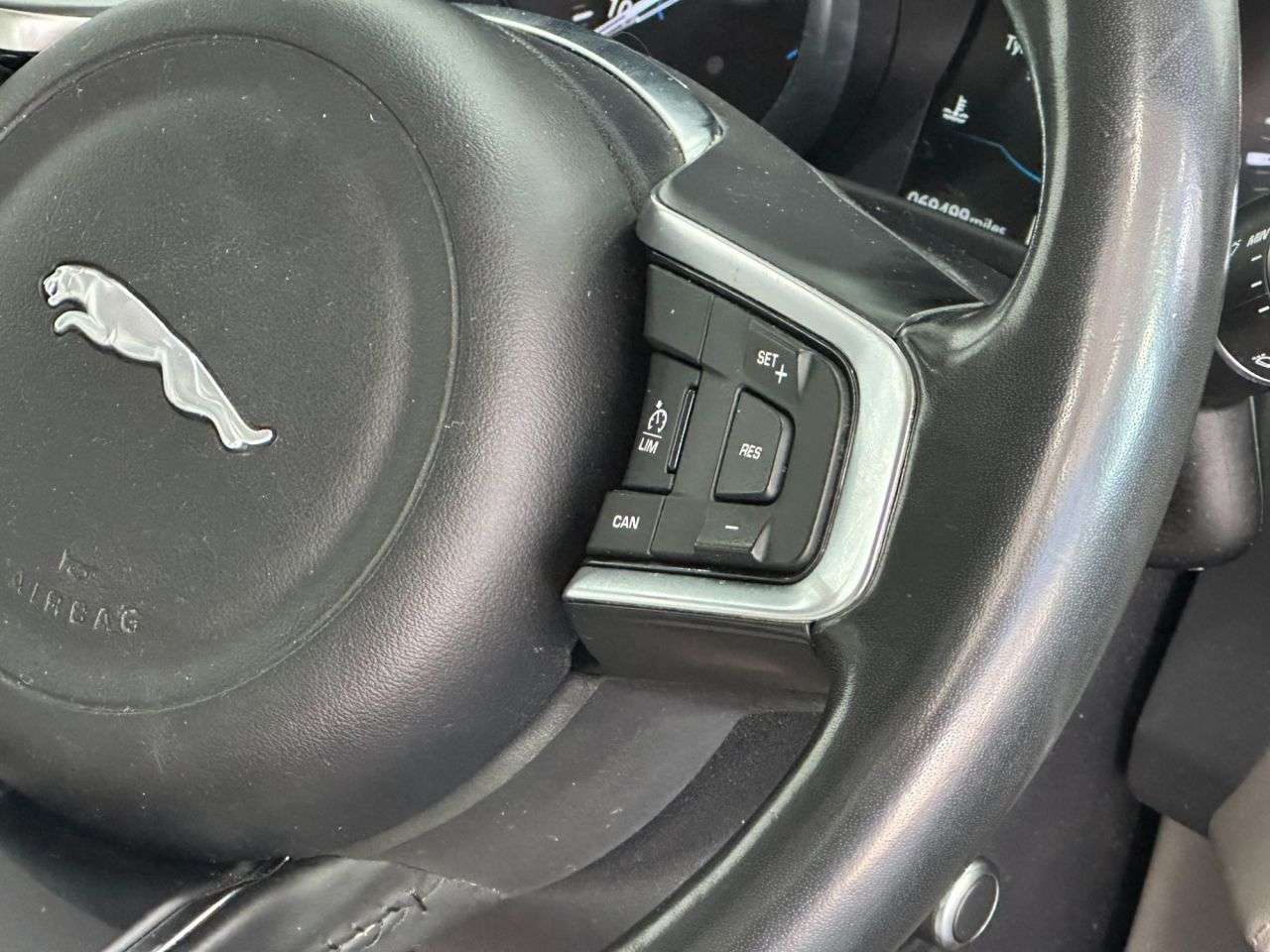 2018 JAGUAR F-PACE 2018 JAGUAR F-PACE