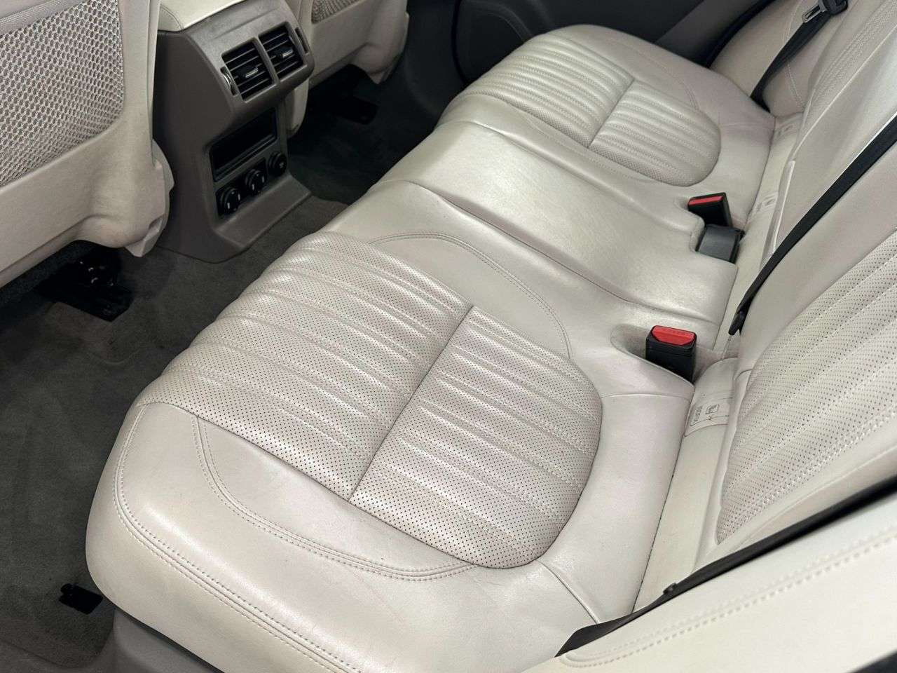 2018 JAGUAR F-PACE 2018 JAGUAR F-PACE