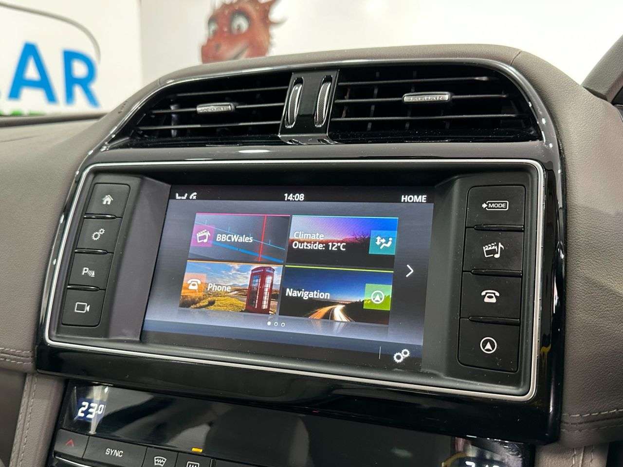 2018 JAGUAR F-PACE 2018 JAGUAR F-PACE