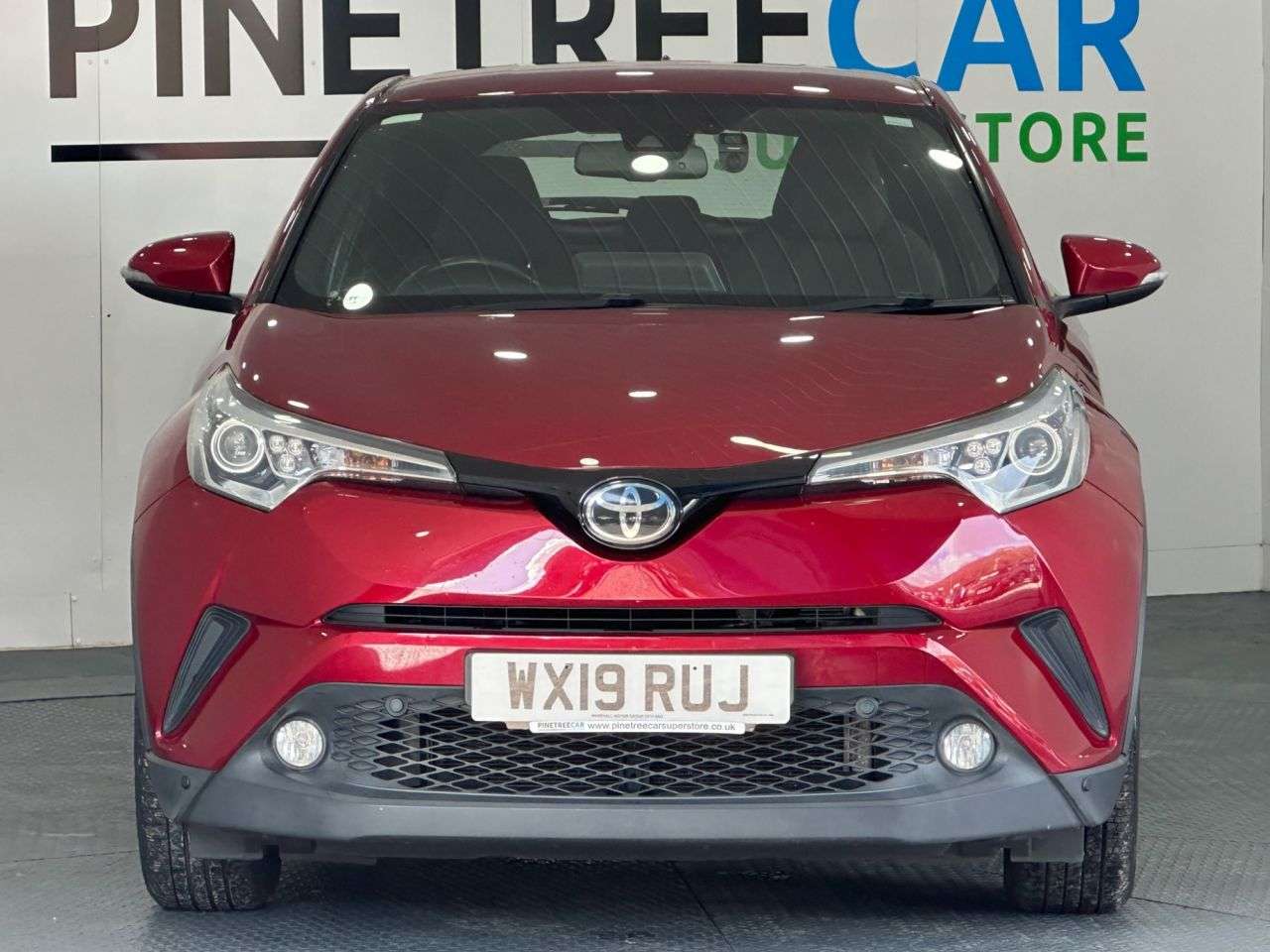 A 2019 TOYOTA C-HR 1.2 VVT-i Icon SUV 5dr Petrol Manual Euro 6 (s/s) (116 ps) A 2019 TOYOTA C-HR 1.2 VVT-i Icon SUV 5dr Petrol Manual Euro 6 (s/s) (116 ps)
